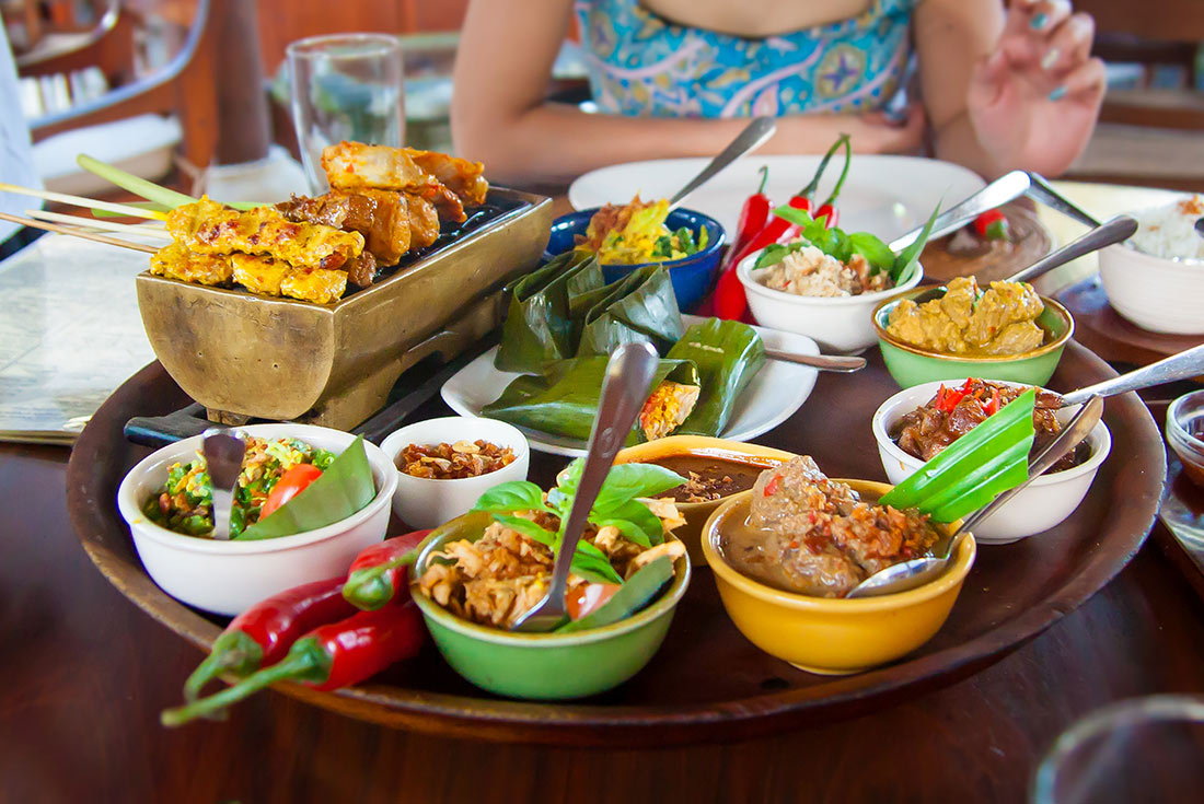 Essen und Trinken auf Bali